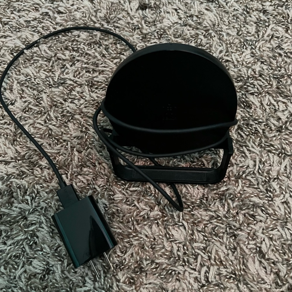 Belkin wireless charger with stand